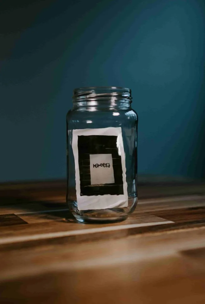 roetell glass containers