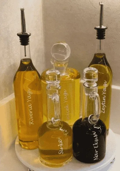 So reinigen und verwenden Sie Ölflaschen aus Glas – Zuverlässiger Hersteller von Glasflaschen, Gläsern und Behältern