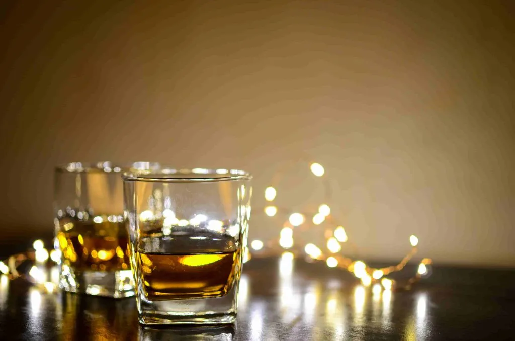 two square glass cups wholesale