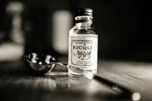 glass medicine bottles