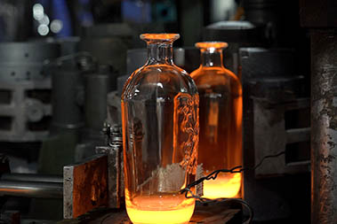 glass bottle manufacturing