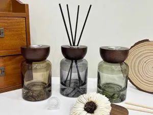 120ml(4oz) Bulk Empty Round Glass Diffuser Bottles with Wooden Lids