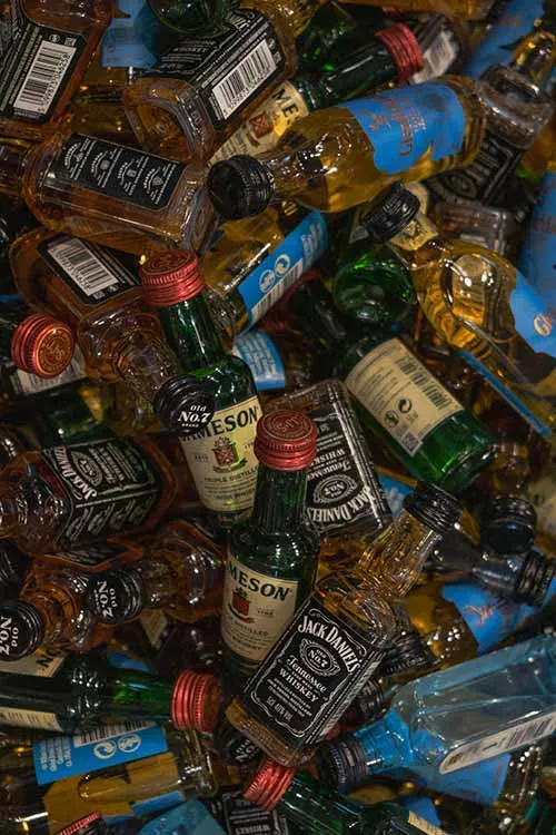 empty mini liquor bottles wholesale