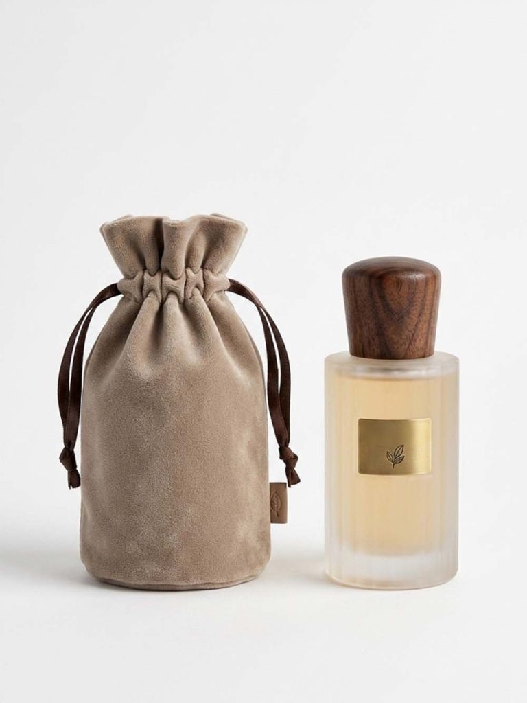 pocket for perfume bottles