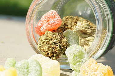 cannabis jars wholesale