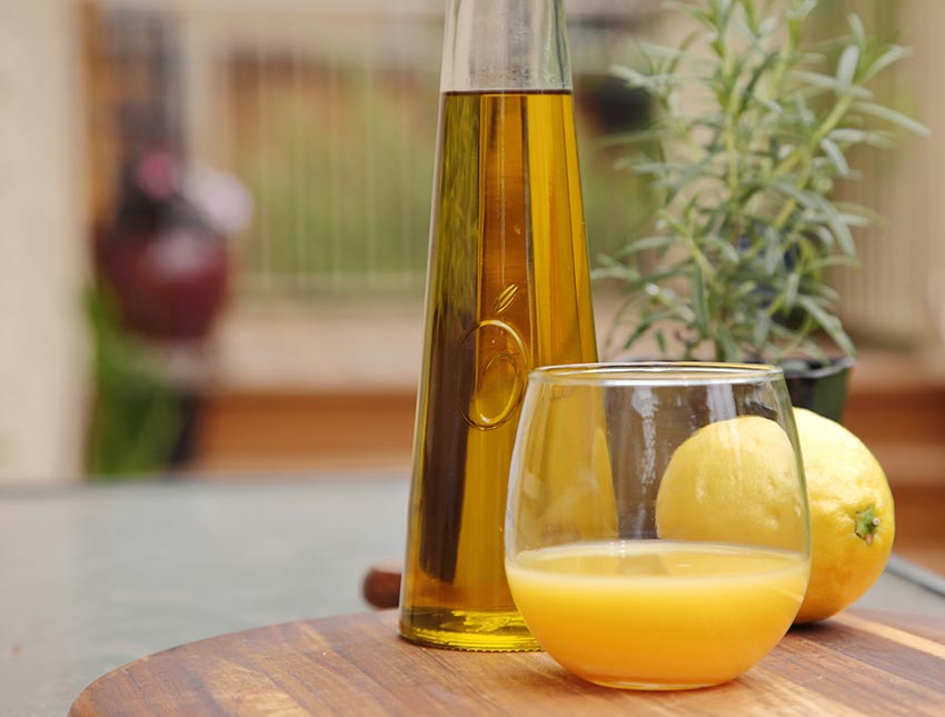 glass oil bottle manufacturer